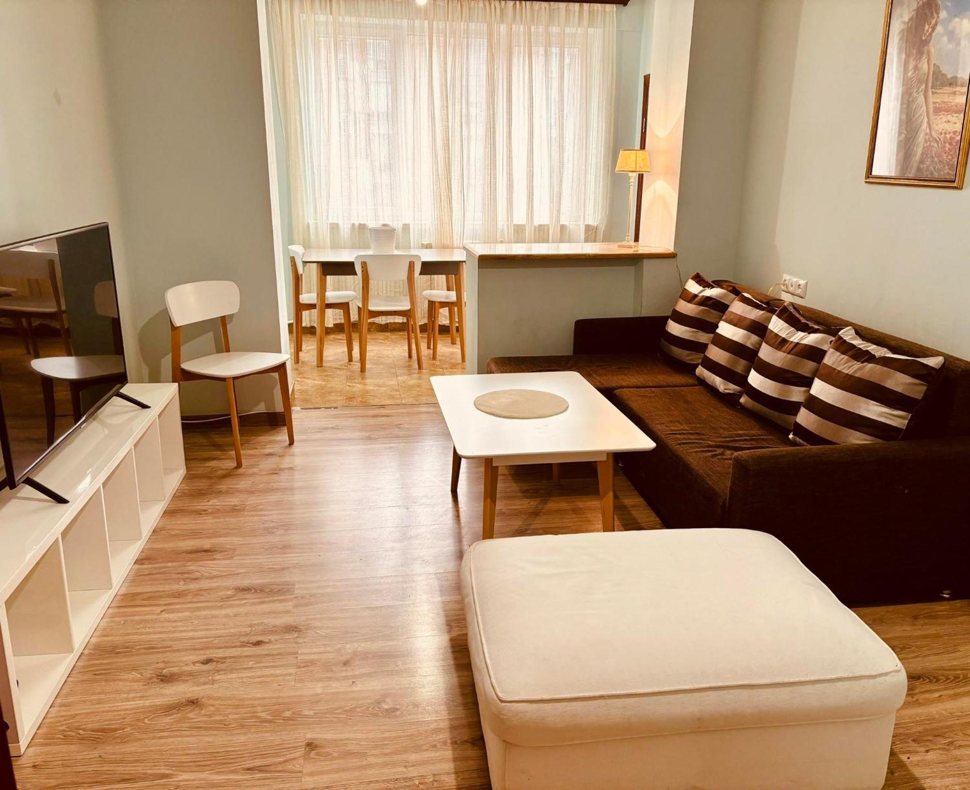 Republic Square Apartment Ереван Экстерьер фото