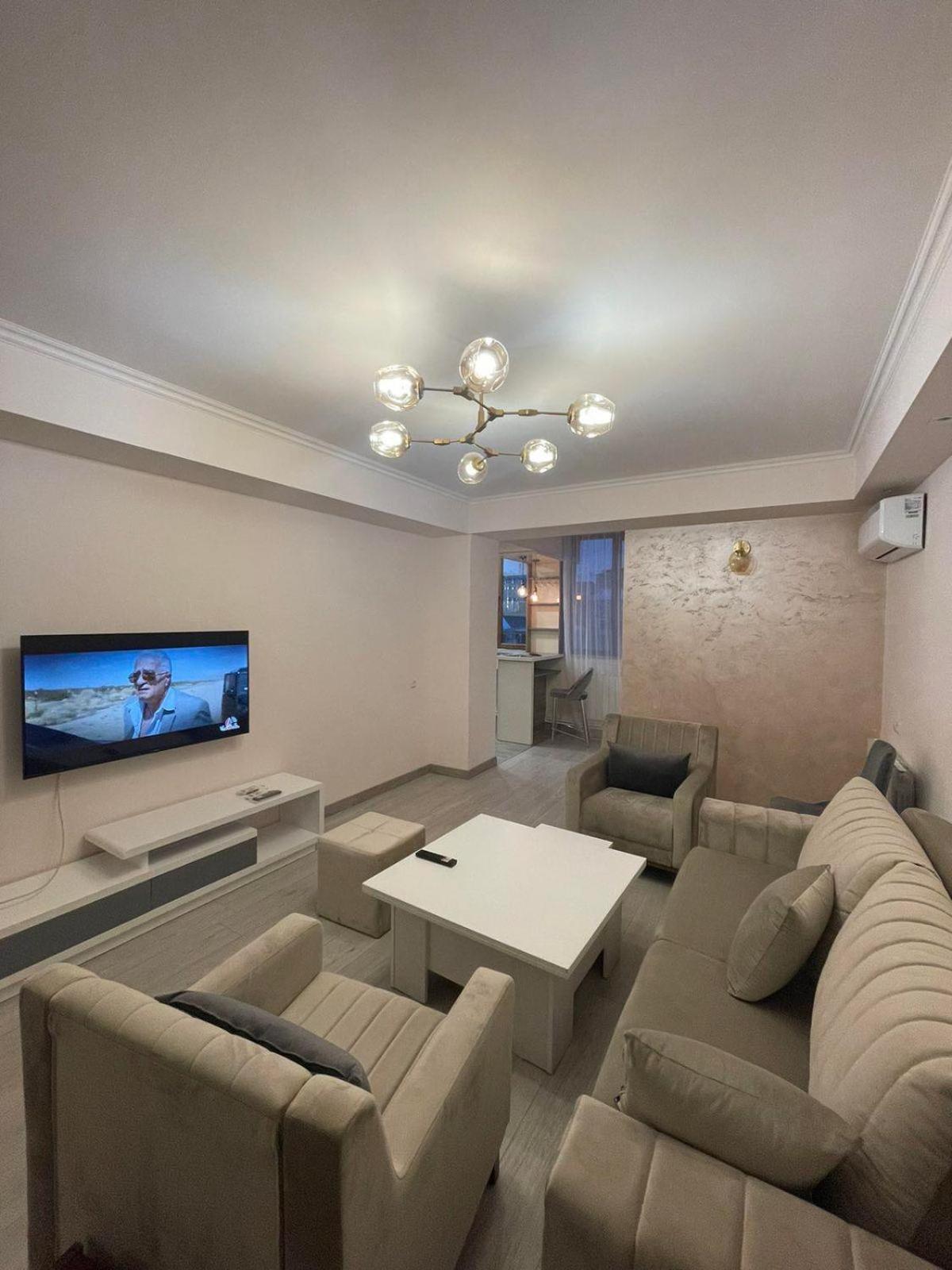 Republic Square Apartment Ереван Экстерьер фото